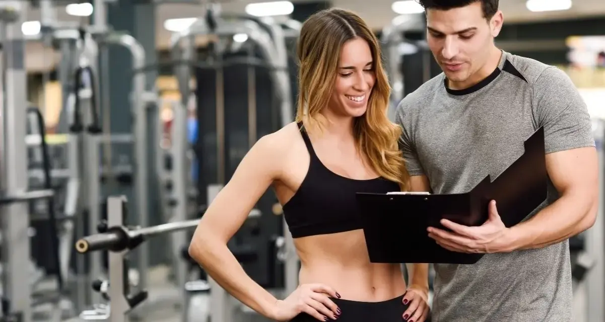 Ile zarabia trener CrossFit? Poznaj prawdziwe zarobki w Polsce