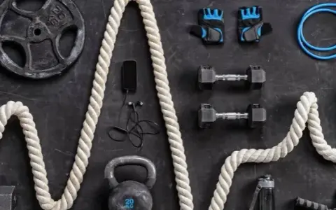 Czy CrossFit pomaga schudnąć? Odkryj prawdę o odchudzaniu
