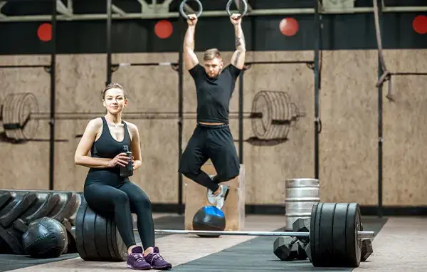 CrossFit czy warto? Poznaj zalety i wady treningu dla każdego