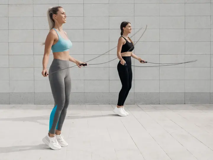Jaka skakanka do crossfit zapewni najlepsze wyniki treningowe?