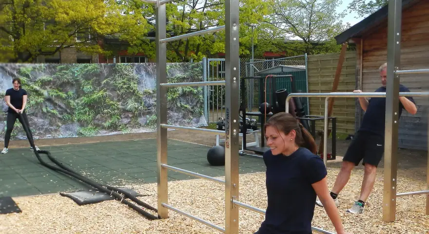 Crossfit czy kalistenika - która metoda treningowa jest lepsza dla Ciebie?