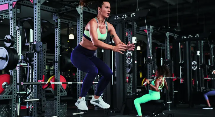 Jak wygląda trening crossfit – struktura, ćwiczenia i korzyści